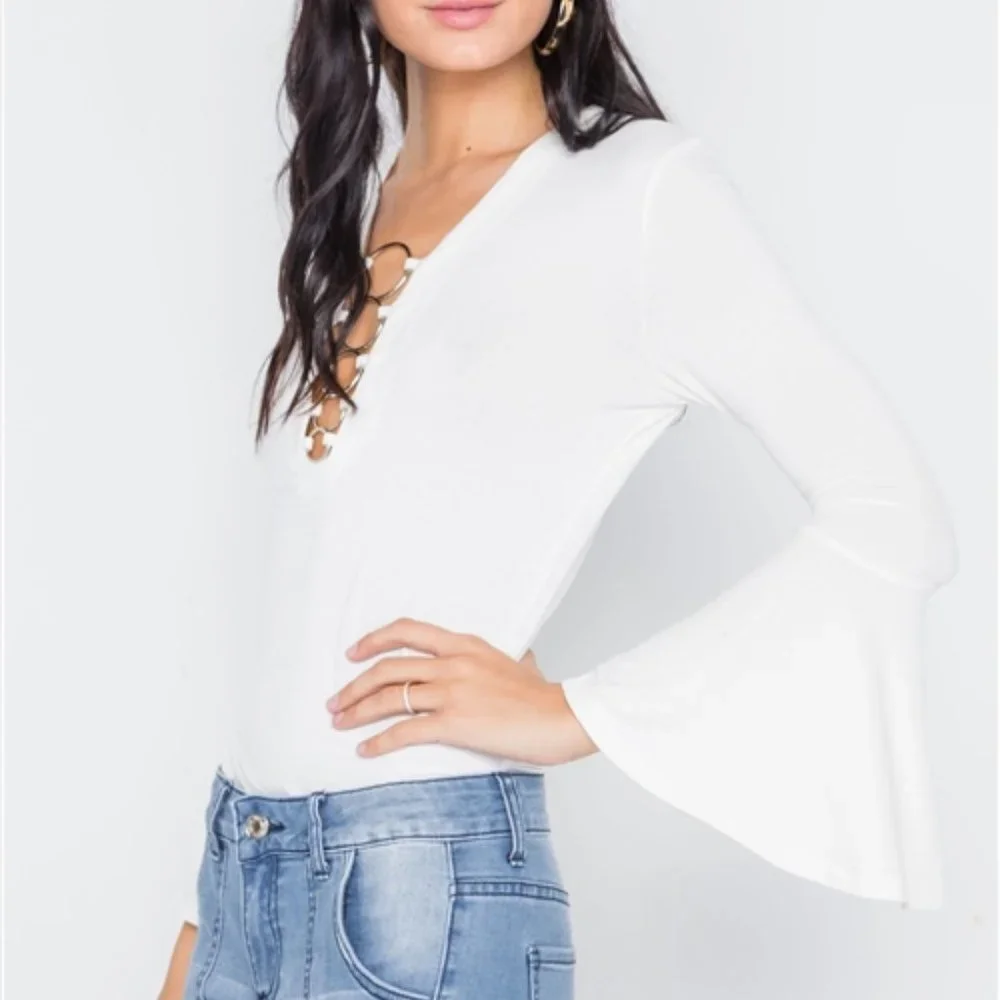 Uniq Ivory Plunge Top - Picture 3 of 4